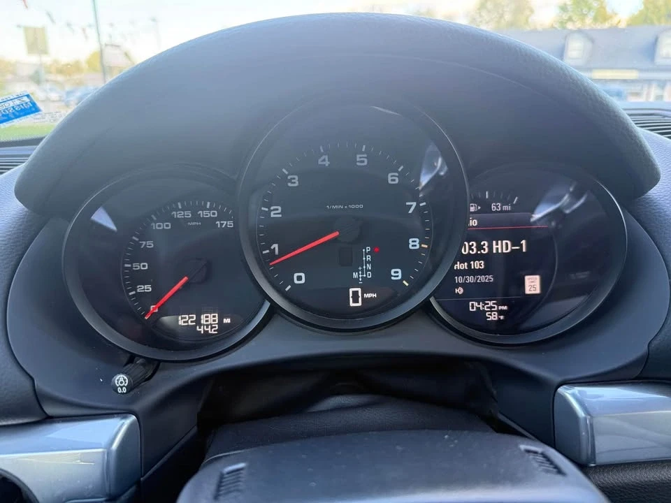 2013 Porsche 981 Boxster - Image 14 of 19