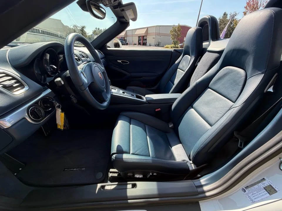 2013 Porsche 981 Boxster - Image 10 of 19