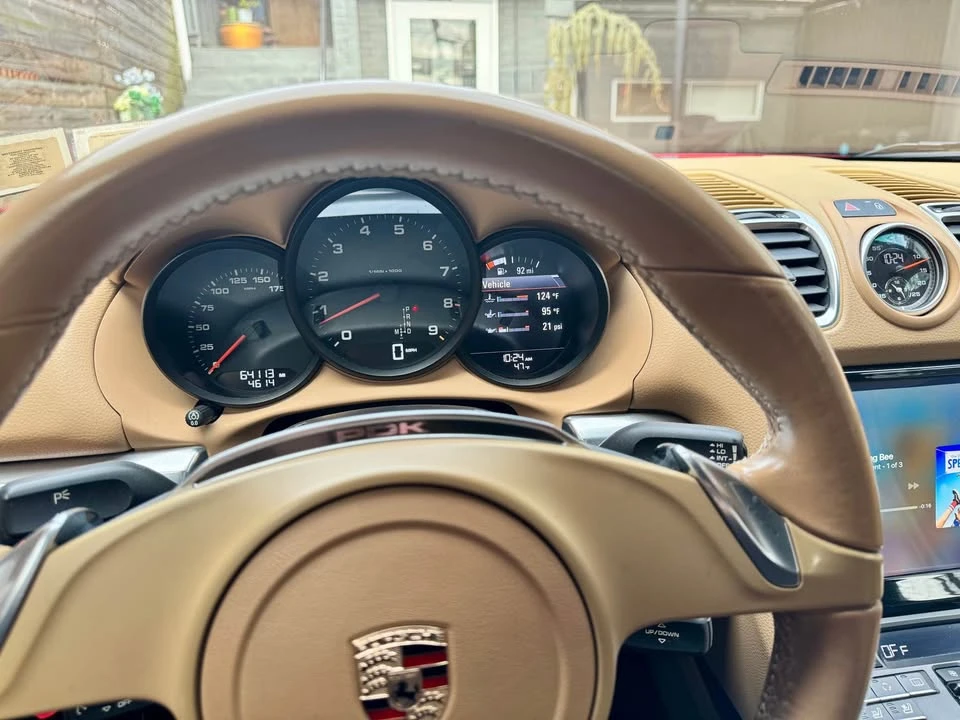 2013 Porsche 981 Boxster - Image 10 of 12