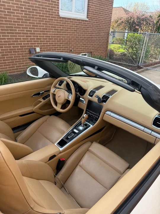 2013 Porsche 981 Boxster - Image 9 of 10