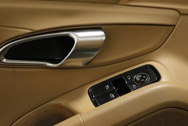 2013 Porsche 981 Boxster - Image 19 of 20