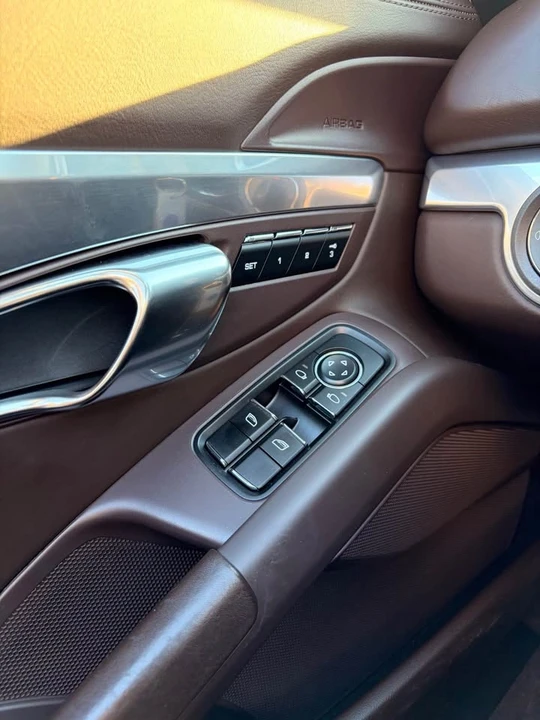 2013 Porsche 981 Boxster S - Image 11 of 12