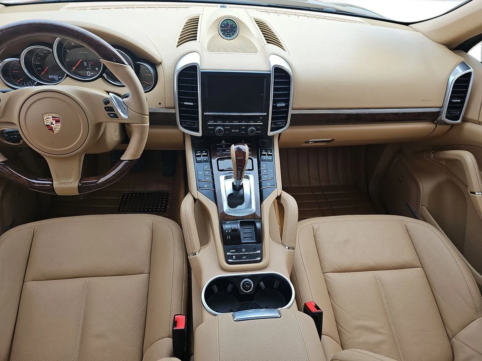 2013 Porsche 958 Cayenne - Image 14 of 20