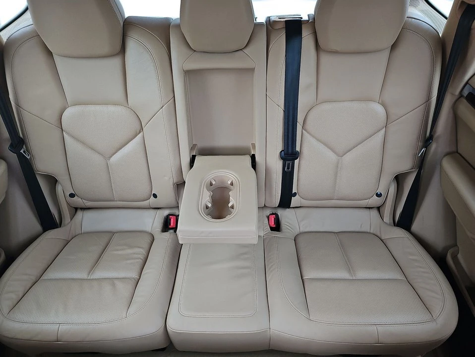 2013 Porsche 958 Cayenne - Image 15 of 20