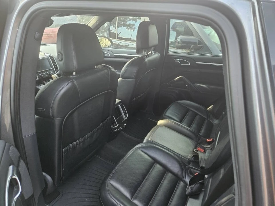 2013 Porsche 958 Cayenne - Image 6 of 6