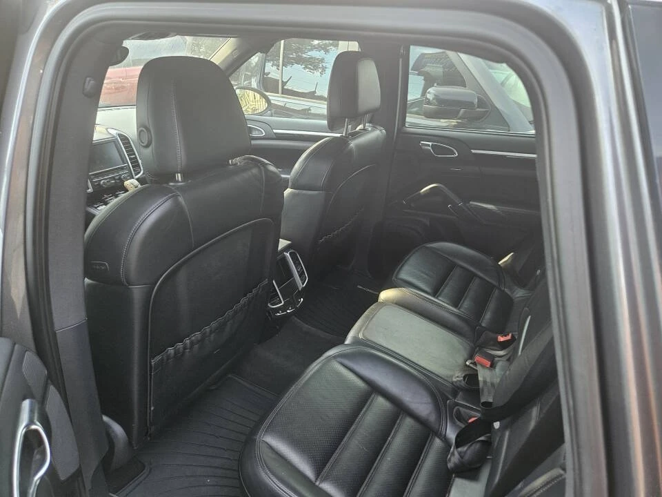 2013 Porsche 958 Cayenne - Image 6 of 6