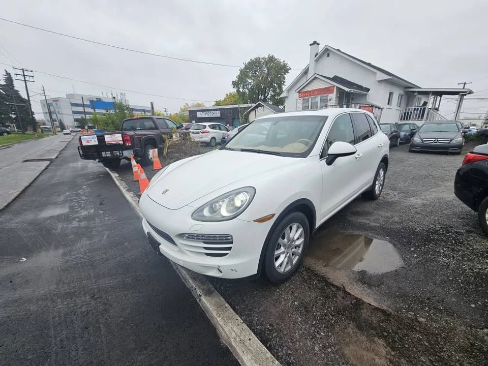 2013 Porsche 958 Cayenne - Image 2 of 9