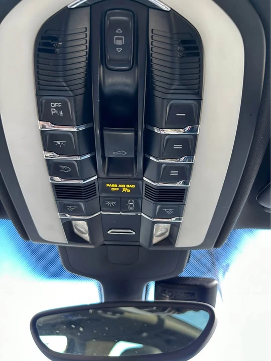 2013 Porsche 958 Cayenne - Image 13 of 14
