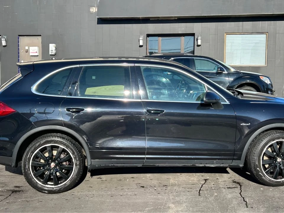 2013 Porsche 958 Cayenne - Image 8 of 14