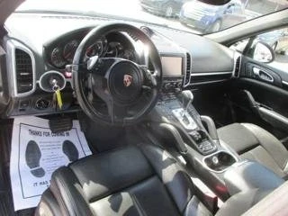 2013 Porsche 958 Cayenne - Image 14 of 20