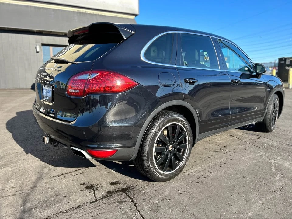 2013 Porsche 958 Cayenne - Image 9 of 14