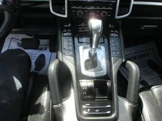 2013 Porsche 958 Cayenne - Image 13 of 20