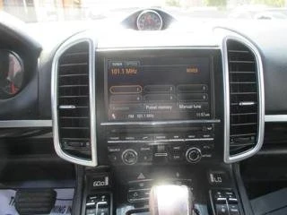 2013 Porsche 958 Cayenne - Image 11 of 20