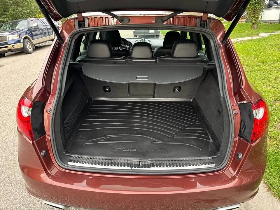 2013 Porsche 958 Cayenne - Image 8 of 20