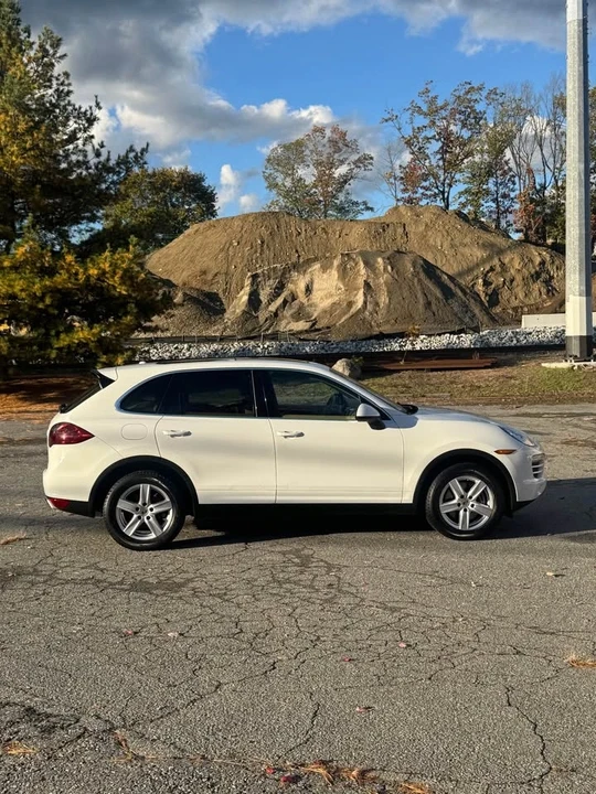 2013 Porsche 958 Cayenne - Image 8 of 14