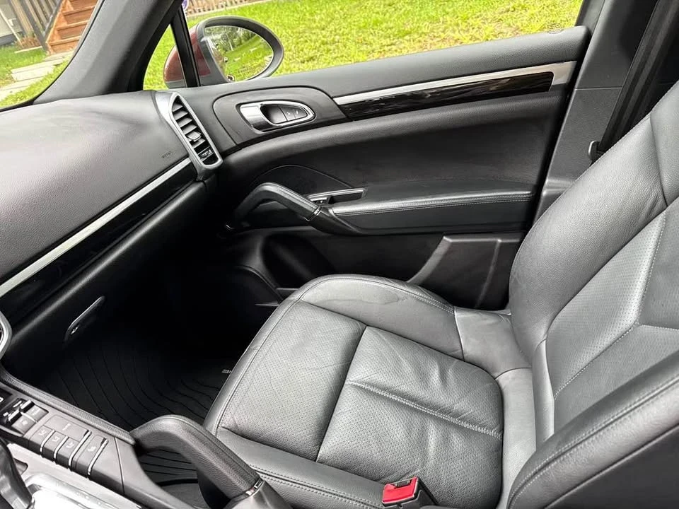 2013 Porsche 958 Cayenne - Image 14 of 20