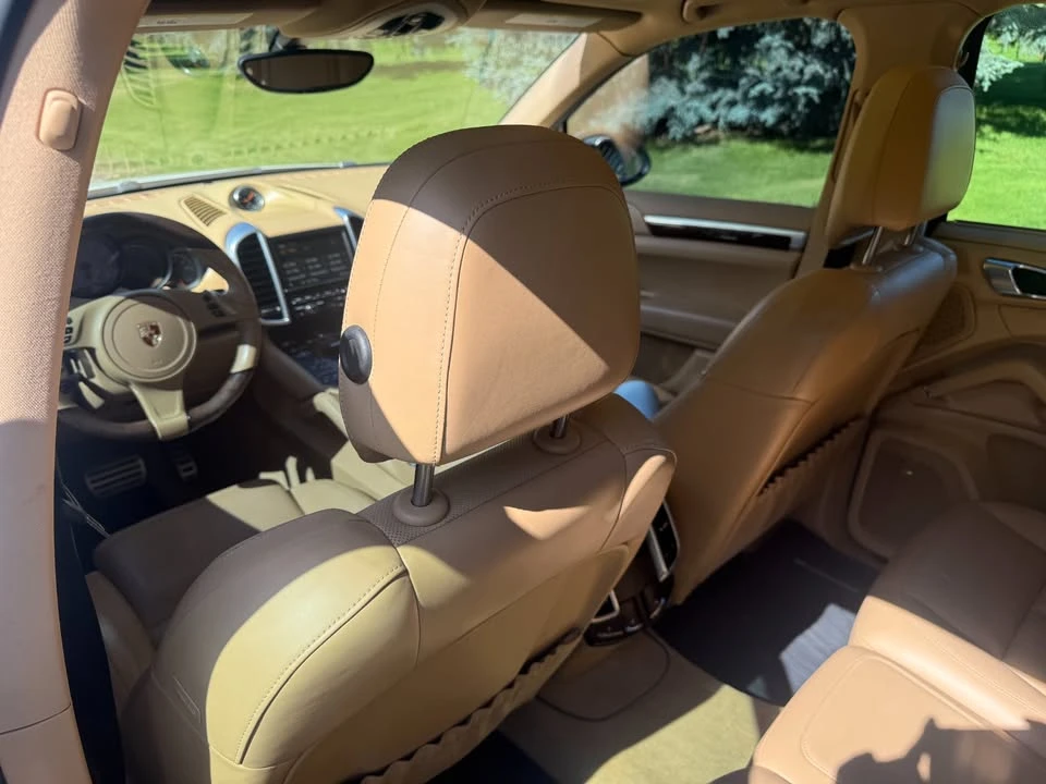 2013 Porsche 958 Cayenne - Image 12 of 17