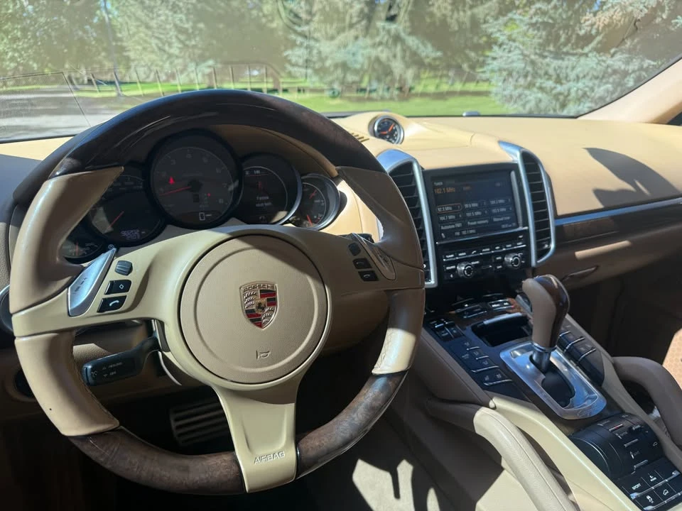 2013 Porsche 958 Cayenne - Image 16 of 17