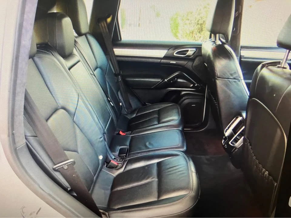 2013 Porsche 958 Cayenne - Image 6 of 9