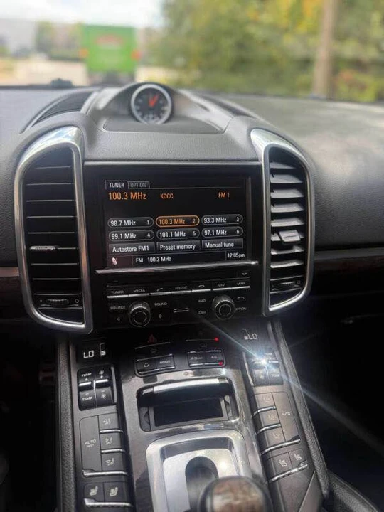 2013 Porsche 958 Cayenne - Image 14 of 20