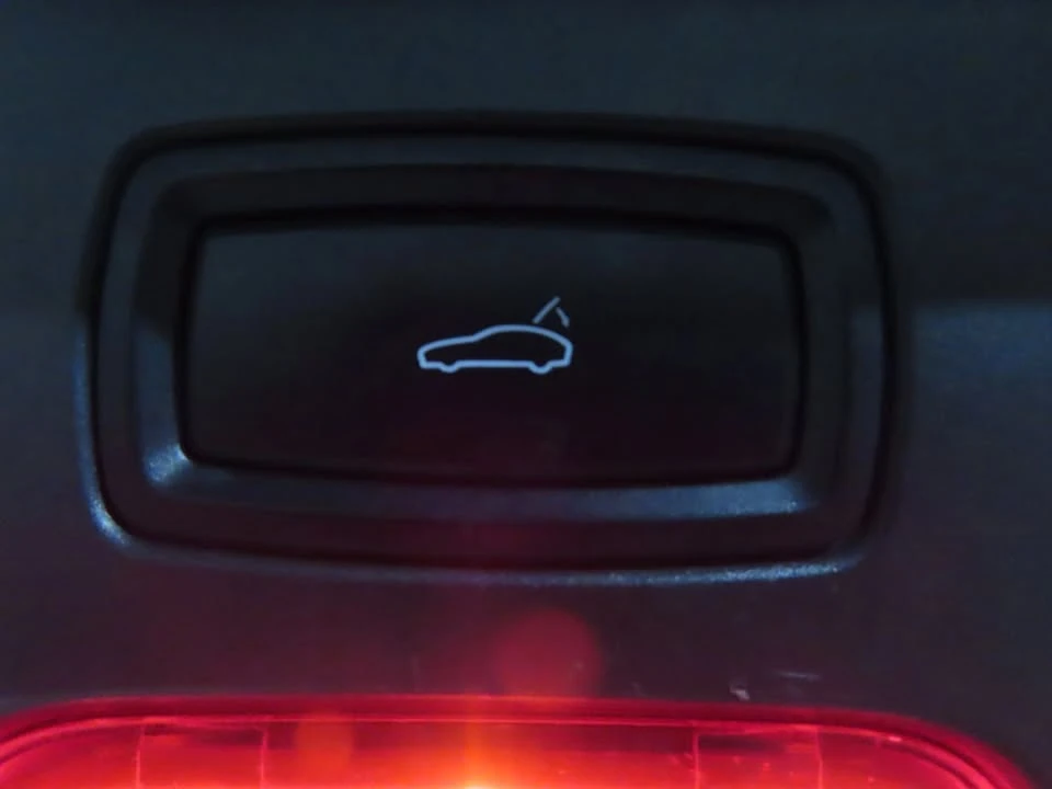 2013 Porsche 958 Cayenne - Image 8 of 20