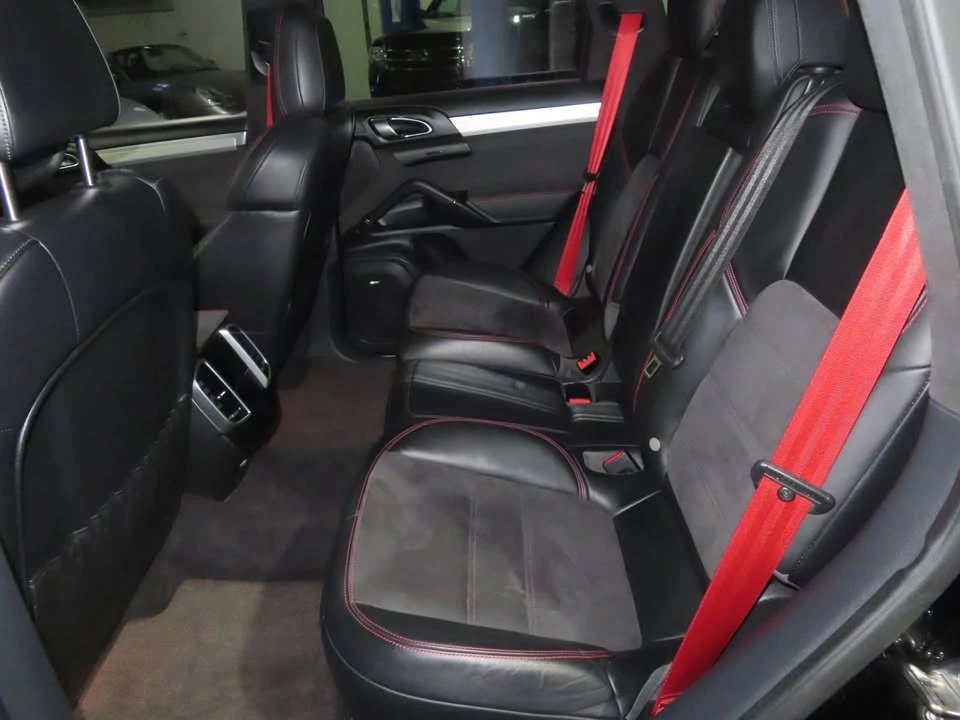2013 Porsche 958 Cayenne - Image 16 of 20