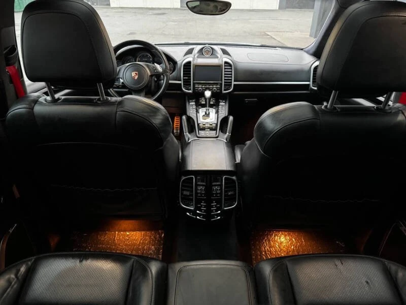 2013 Porsche 958 Cayenne - Image 8 of 12