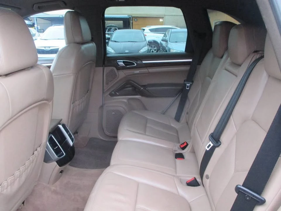 2013 Porsche 958 Cayenne - Image 15 of 20