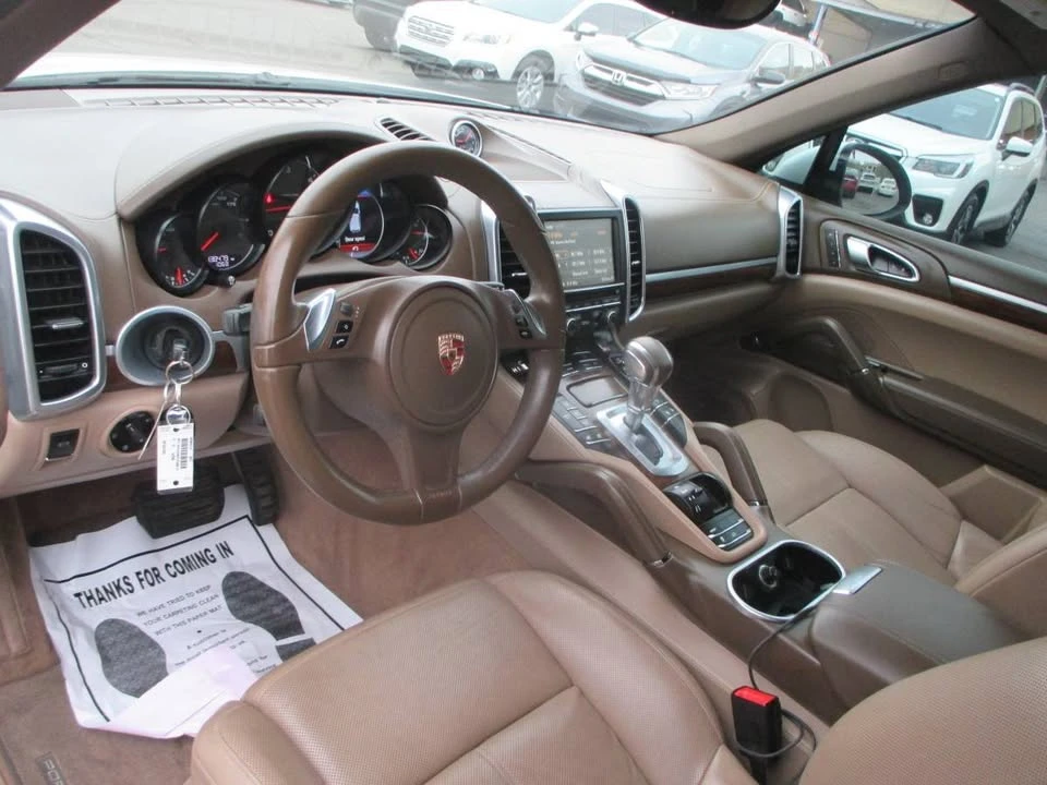 2013 Porsche 958 Cayenne - Image 7 of 20