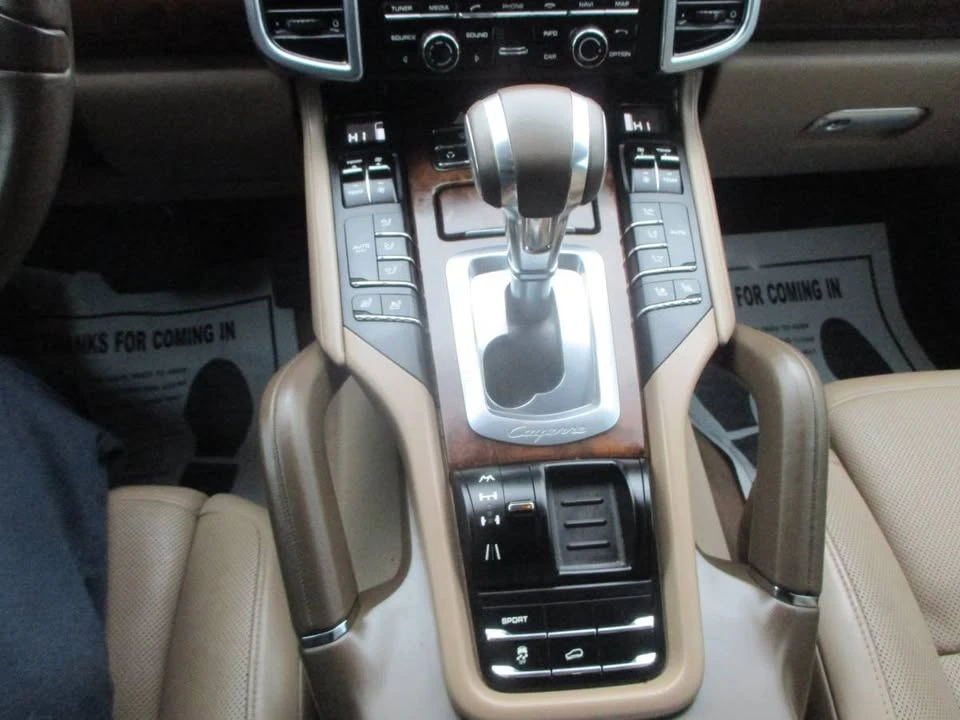 2013 Porsche 958 Cayenne - Image 11 of 20