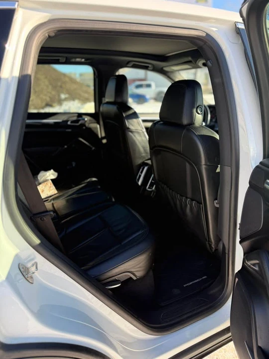2013 Porsche 958 Cayenne - Image 10 of 19