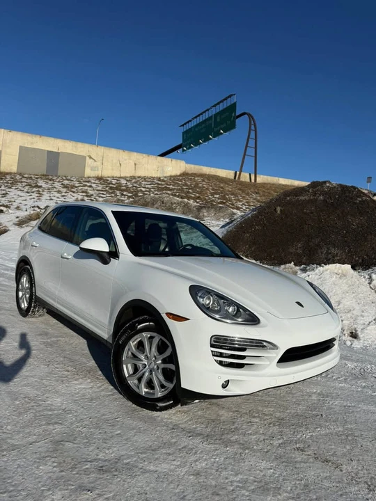 2013 Porsche 958 Cayenne - Image 2 of 19