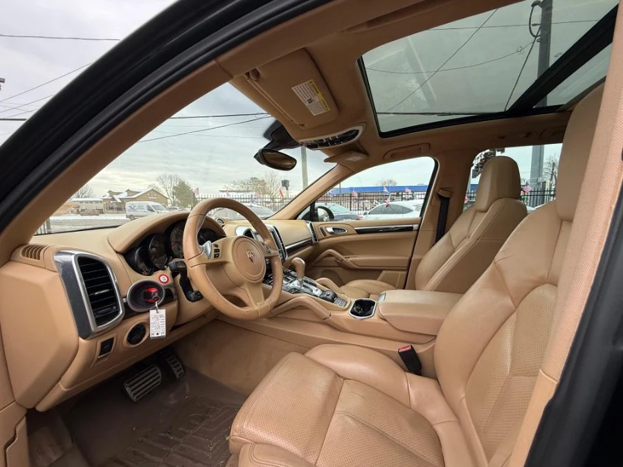 2013 Porsche 958 Cayenne - Image 7 of 7