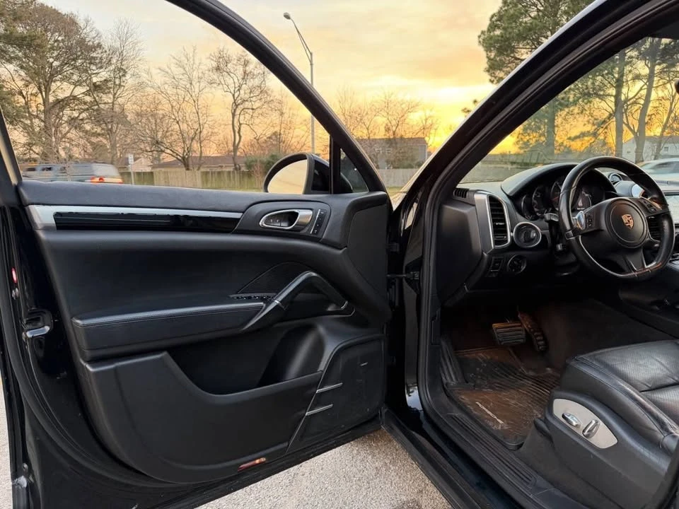 2013 Porsche 958 Cayenne - Image 10 of 19