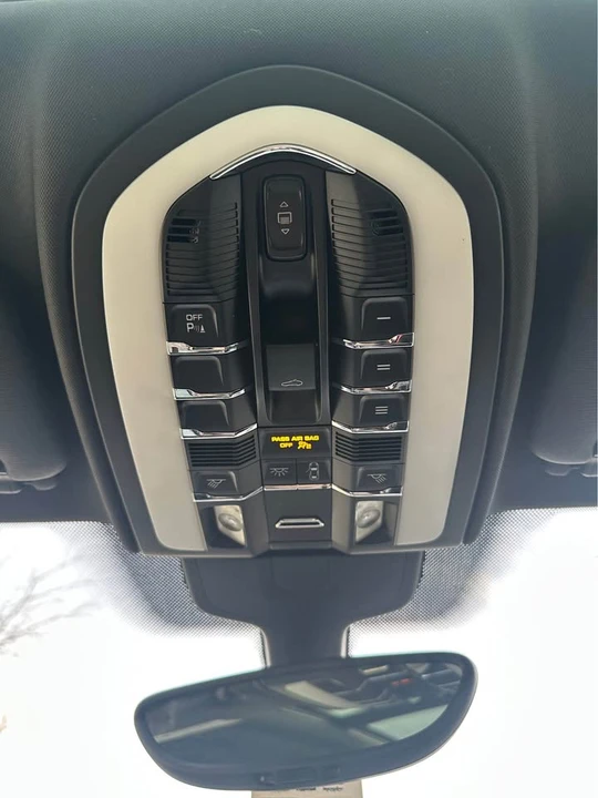 2013 Porsche 958 Cayenne - Image 15 of 18