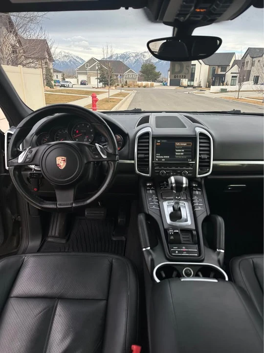 2013 Porsche 958 Cayenne - Image 11 of 18