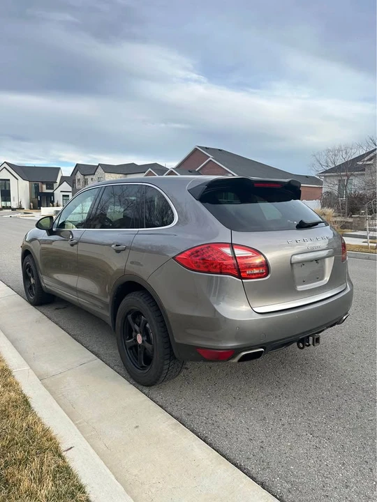 2013 Porsche 958 Cayenne - Image 6 of 18