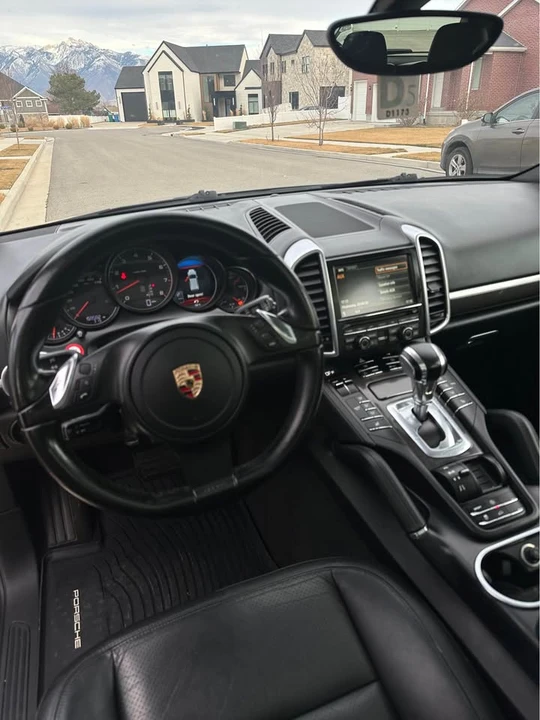 2013 Porsche 958 Cayenne - Image 16 of 18