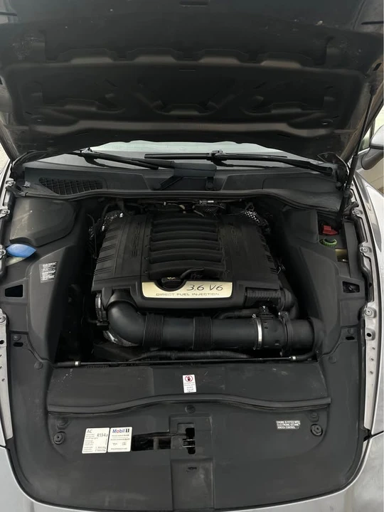 2013 Porsche 958 Cayenne - Image 9 of 18