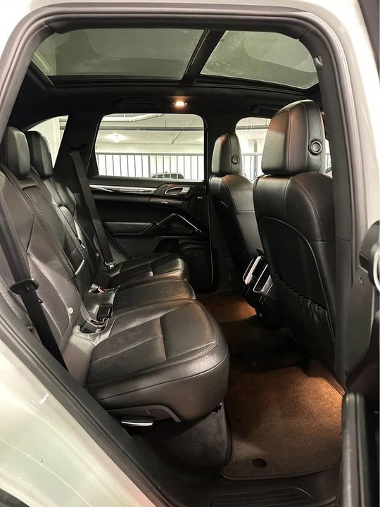 2013 Porsche 958 Cayenne - Image 14 of 20