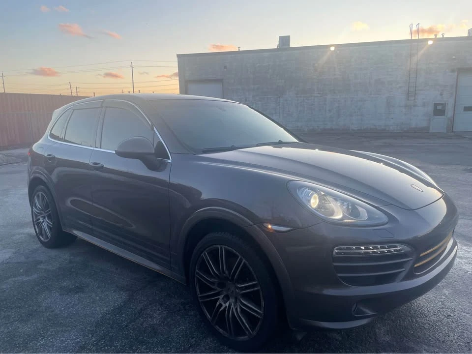 2013 Porsche 958 Cayenne - Image 3 of 9