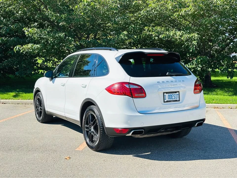 2013 Porsche 958 Cayenne - Image 2 of 20