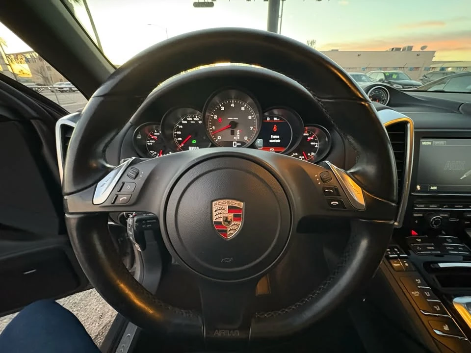 2013 Porsche 958 Cayenne - Image 16 of 20
