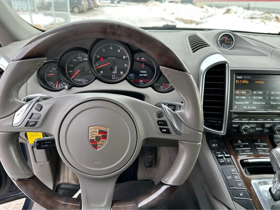 2013 Porsche 958 Cayenne S - Image 8 of 10