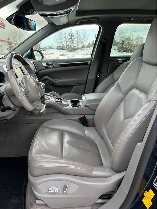 2013 Porsche 958 Cayenne S - Image 7 of 10