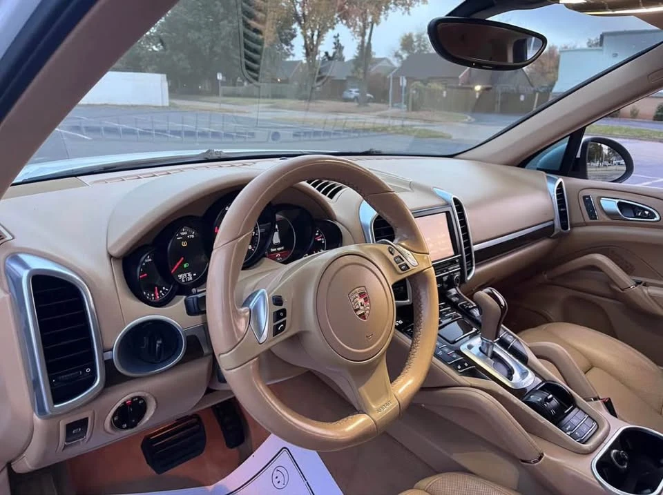 2013 Porsche 958 Cayenne - Image 13 of 14