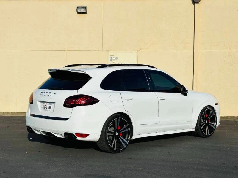 2013 Porsche 958 Cayenne - Image 8 of 20