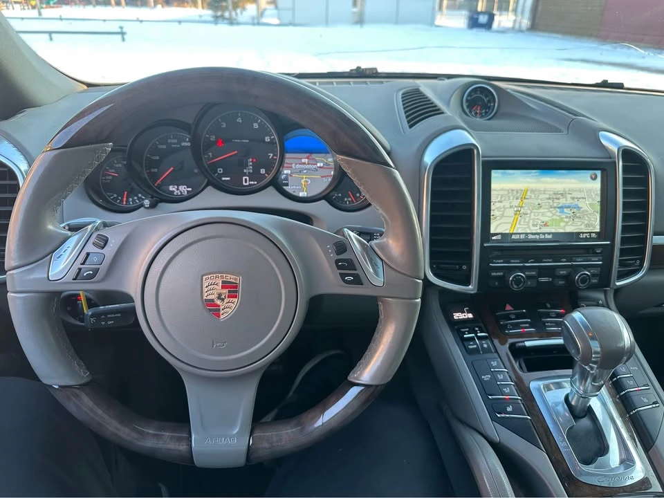 2013 Porsche 958 Cayenne S - Image 8 of 9