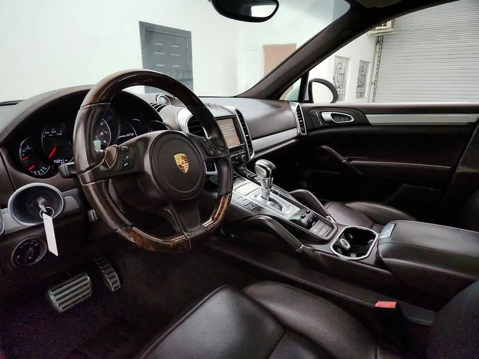 2013 Porsche 958 Cayenne GTS - Image 12 of 19