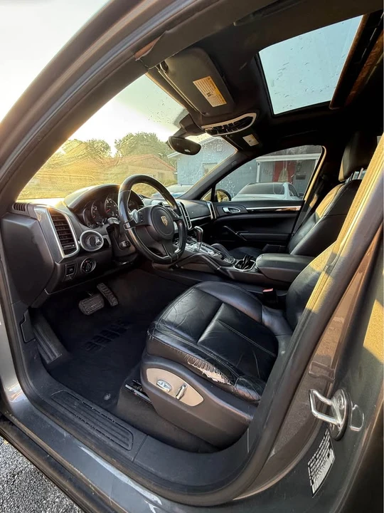 2013 Porsche 958 Cayenne - Image 12 of 19